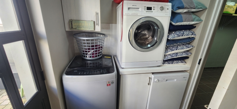 2 Bedroom Property for Sale in Dana Bay Western Cape